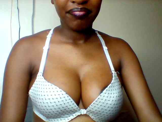 Sexyred-4 webcam