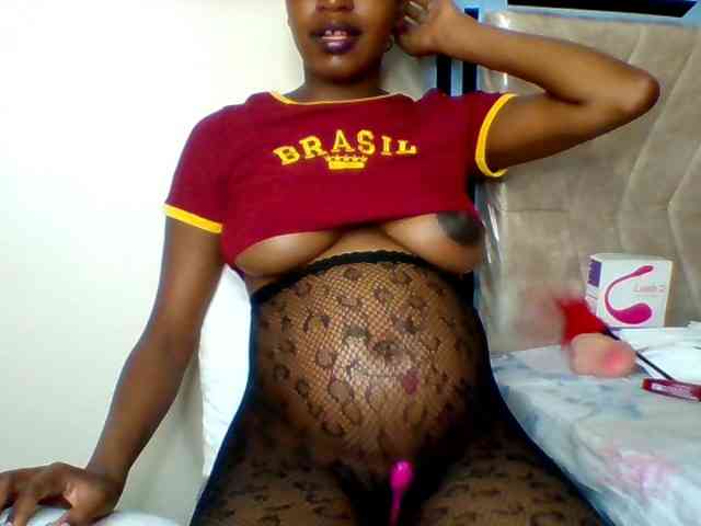 Sexyred-4 webcam