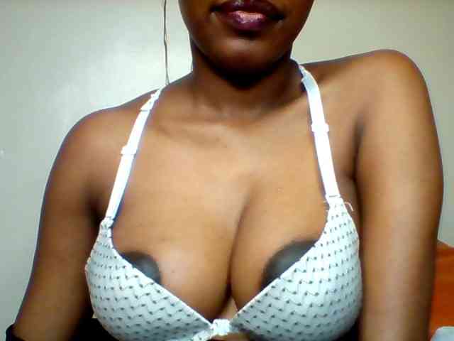 Sexyred-4 webcam