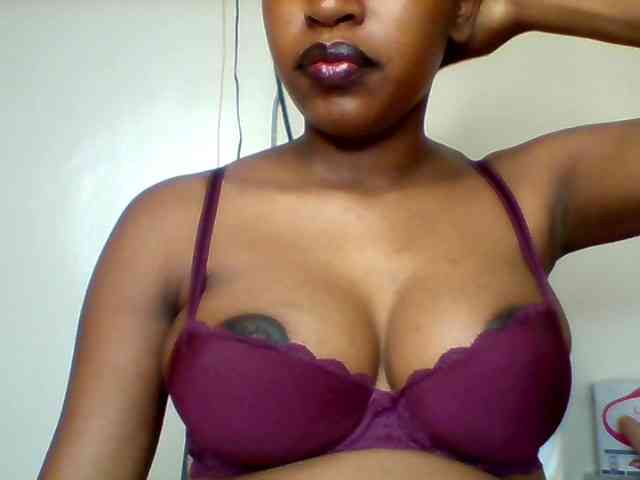 Sexyred-4 webcam