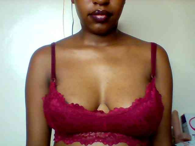 Sexyred-4 webcam
