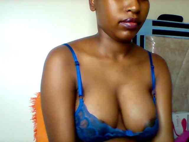 Sexyred-4 webcam