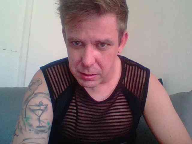 Ilovehardman1 Live Webcam on BongaCams