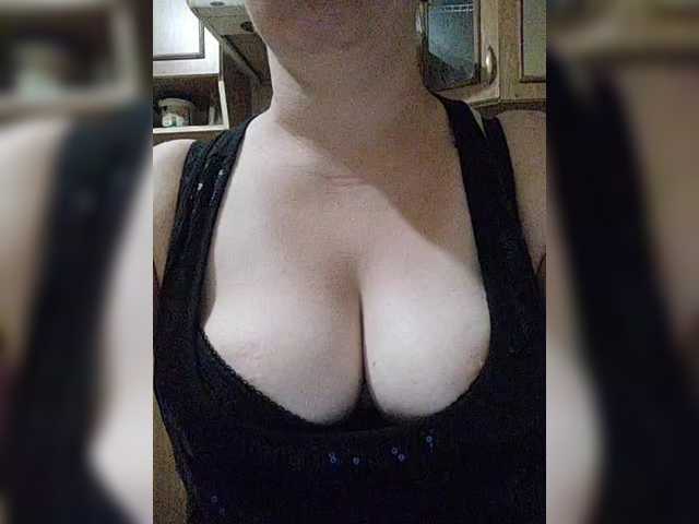 Vitalina272127 from BongaCams