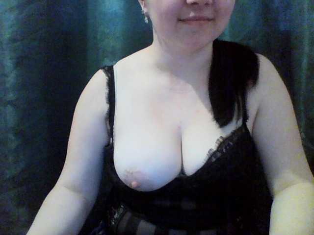 Vitalina272127's BongaCams show and profile