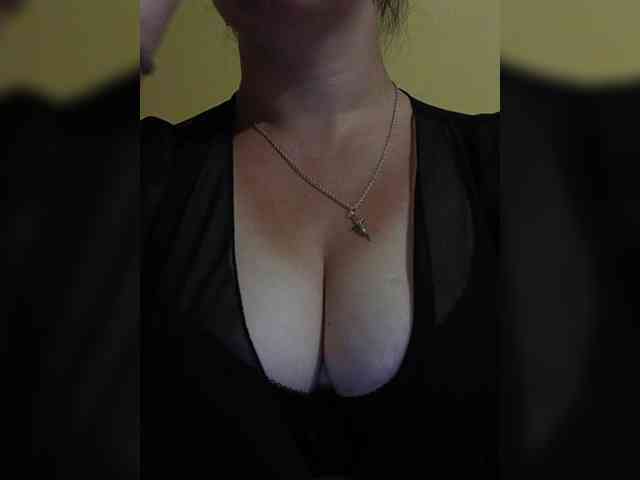 Vitalina272127 webcam