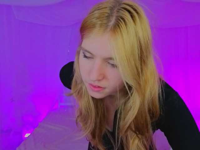 IrisRain's BongaCams show and profile