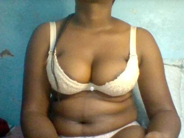 Njeee76 webcam