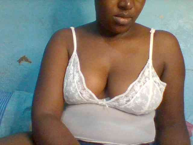 Njeee76 webcam