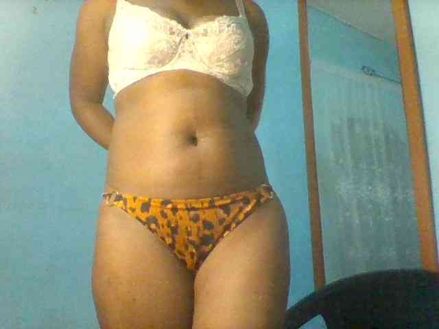 Njeee76 webcam