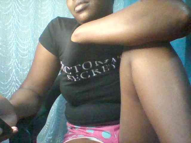 Njeee76 webcam