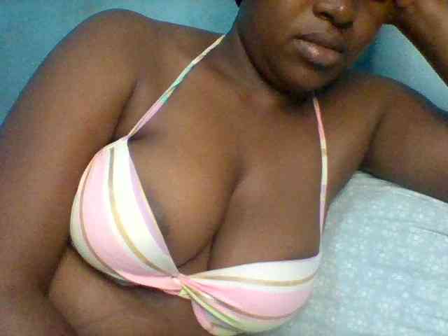 Njeee76 webcam