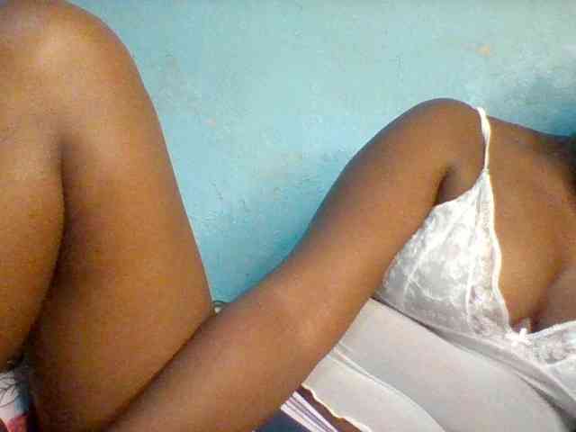 Njeee76 webcam