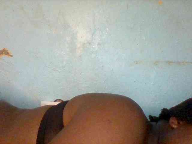 Njeee76 webcam