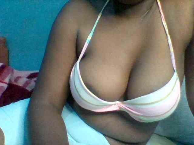 Group chat for 20 39 tokens, Full privates for 30 59 tokens, Privates for 3..., 8
