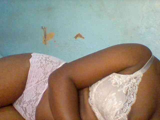 Njeee76 webcam
