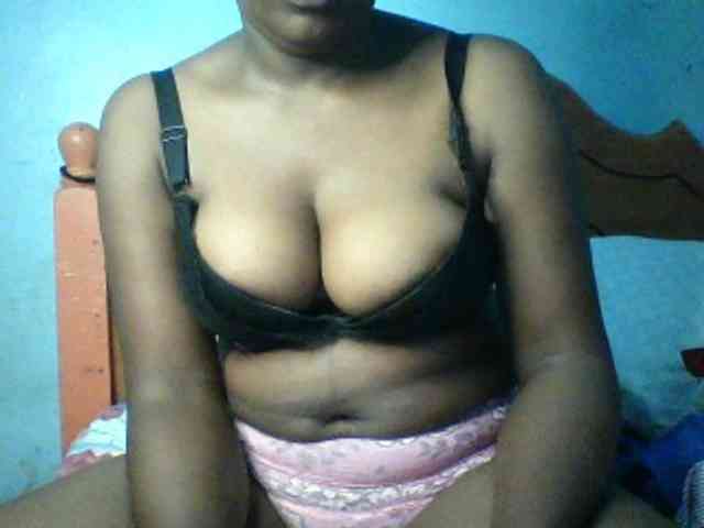 Njeee76 webcam