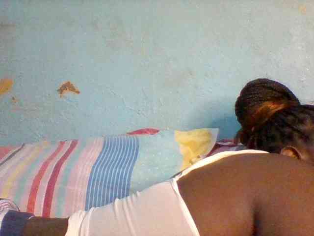 Njeee76 webcam