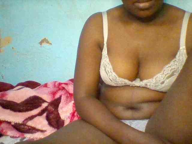 Njeee76 webcam
