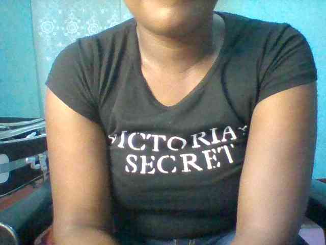 Njeee76 webcam