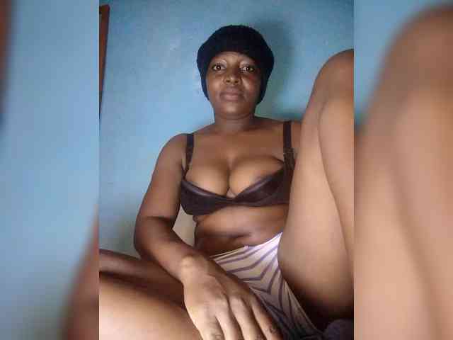 Njeee76 webcam