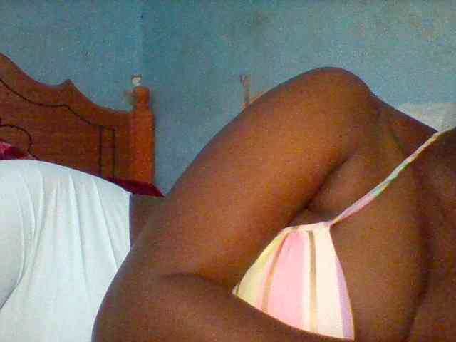 Njeee76 webcam