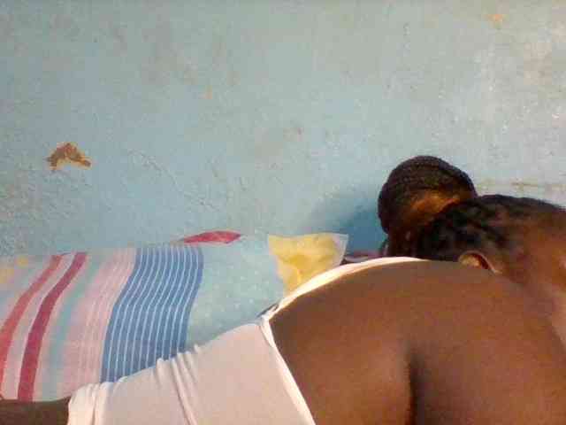 Njeee76 webcam