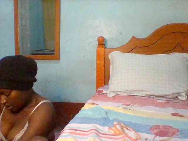 Njeee76 webcam