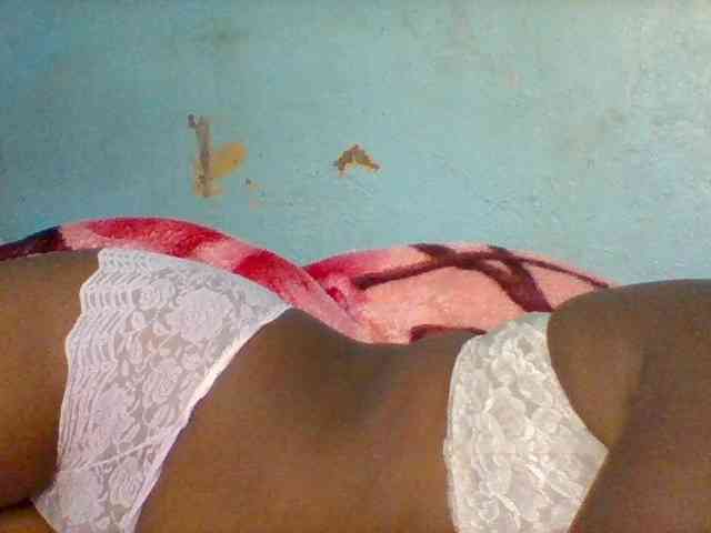 Njeee76 webcam