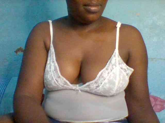 Njeee76 webcam
