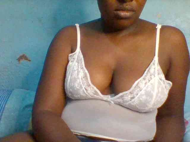 Njeee76 webcam