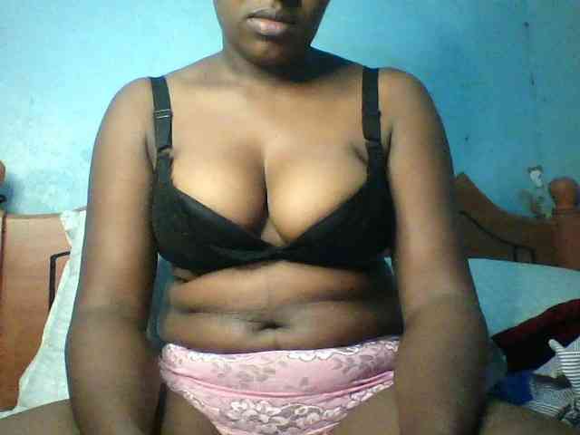 Njeee76 webcam