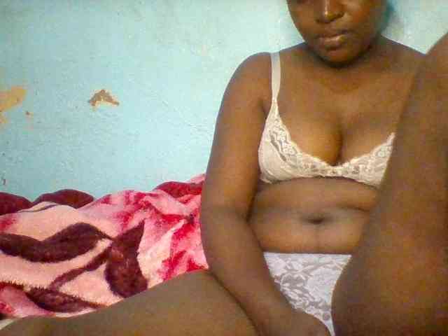 Njeee76 webcam