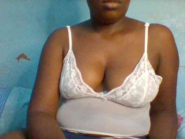 Njeee76 webcam