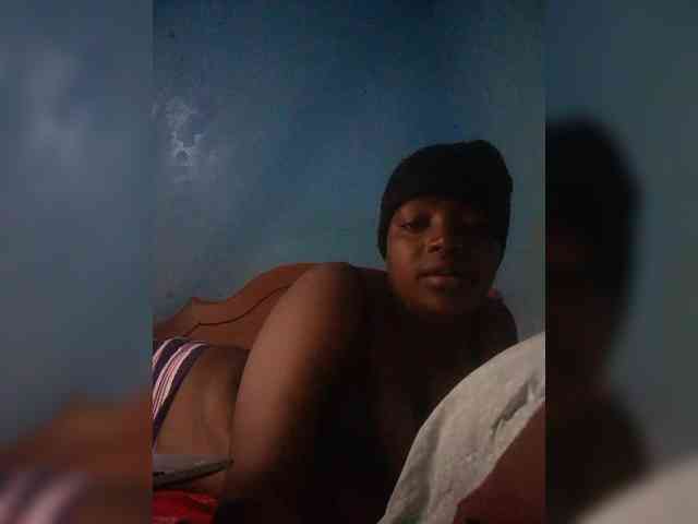 Njeee76 webcam