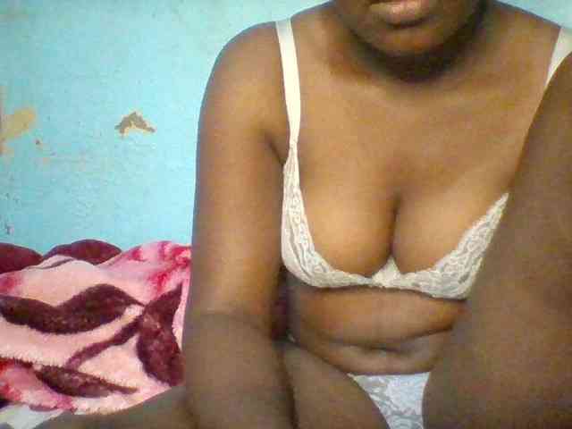 Njeee76 webcam