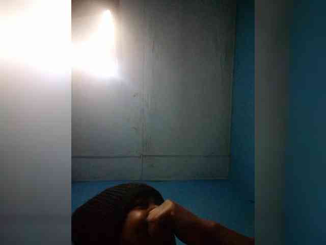 Njeee76 webcam