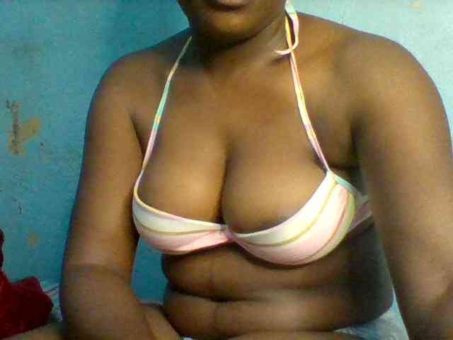 Njeee76 webcam