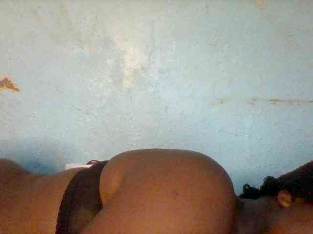 Njeee76 webcam