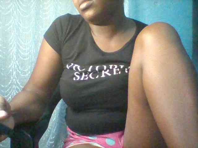 Njeee76 webcam
