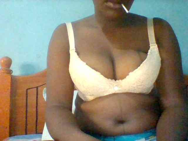 Njeee76 webcam