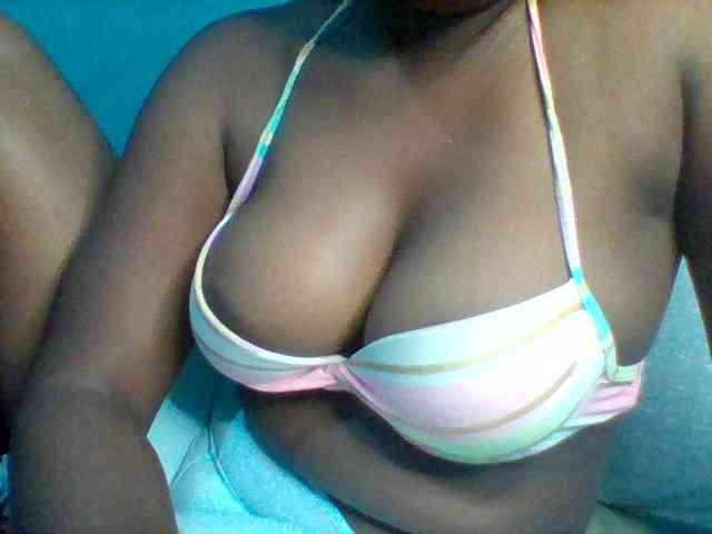 Njeee76 webcam