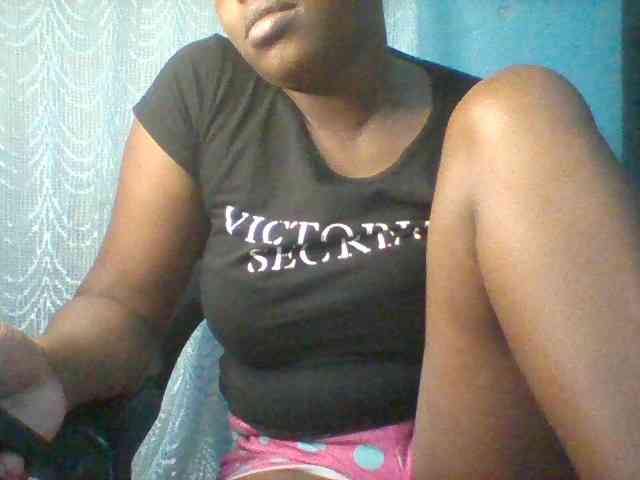 Njeee76 webcam