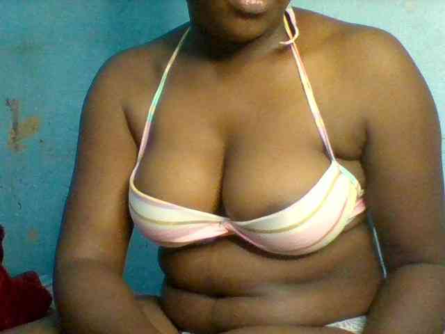 Njeee76 webcam