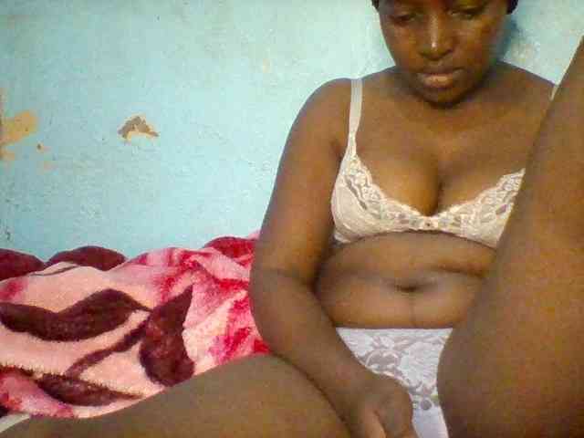 Njeee76 webcam