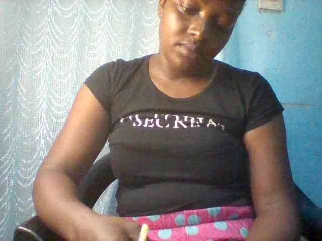 Njeee76 webcam