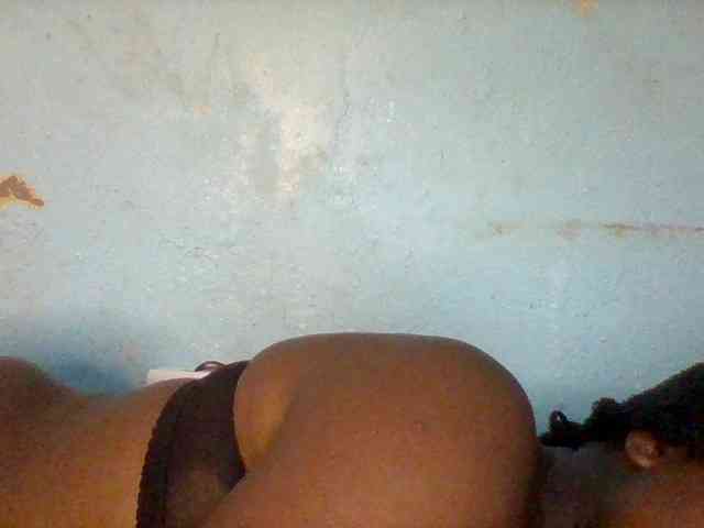 Njeee76 webcam
