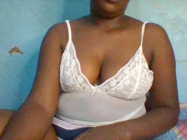 Njeee76 webcam