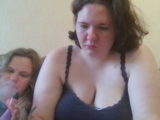 HollyXEva