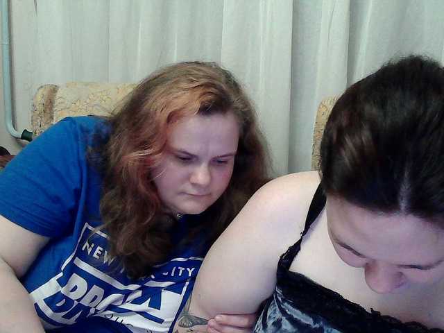 HollyXEva's BongaCams show and profile